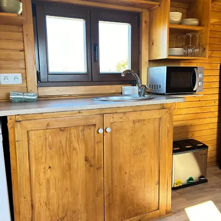 Roulotte Achloma Campsite *