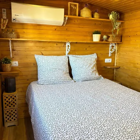 Campsite Roulotte Achloma *